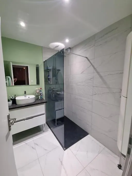 Comme Chez Vous Lejlighed Villeurbanne Frankrig